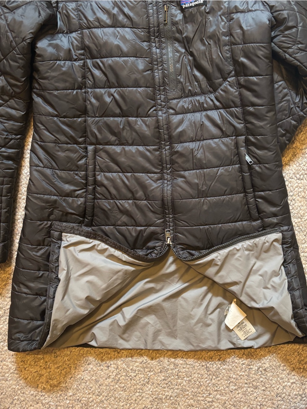 Patagonia Black Quilted Long Insulated Puffer Jacket - Picture 8 of 8